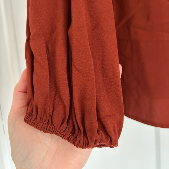 Universal Thread Blouse - Picture 3 of 3